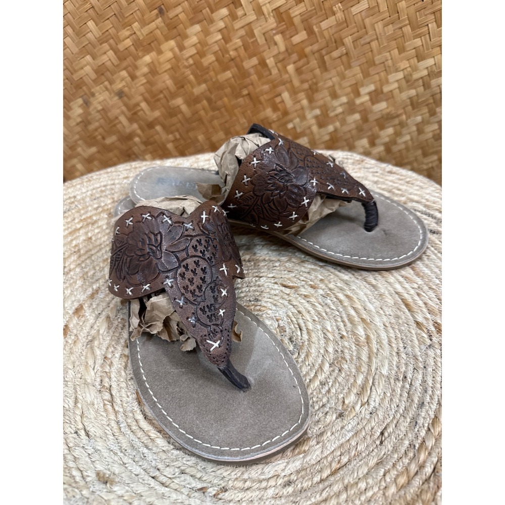 Roper Women Brown Leather Floral Cactus Embossed Whipstitch Thong Sandals Size 8